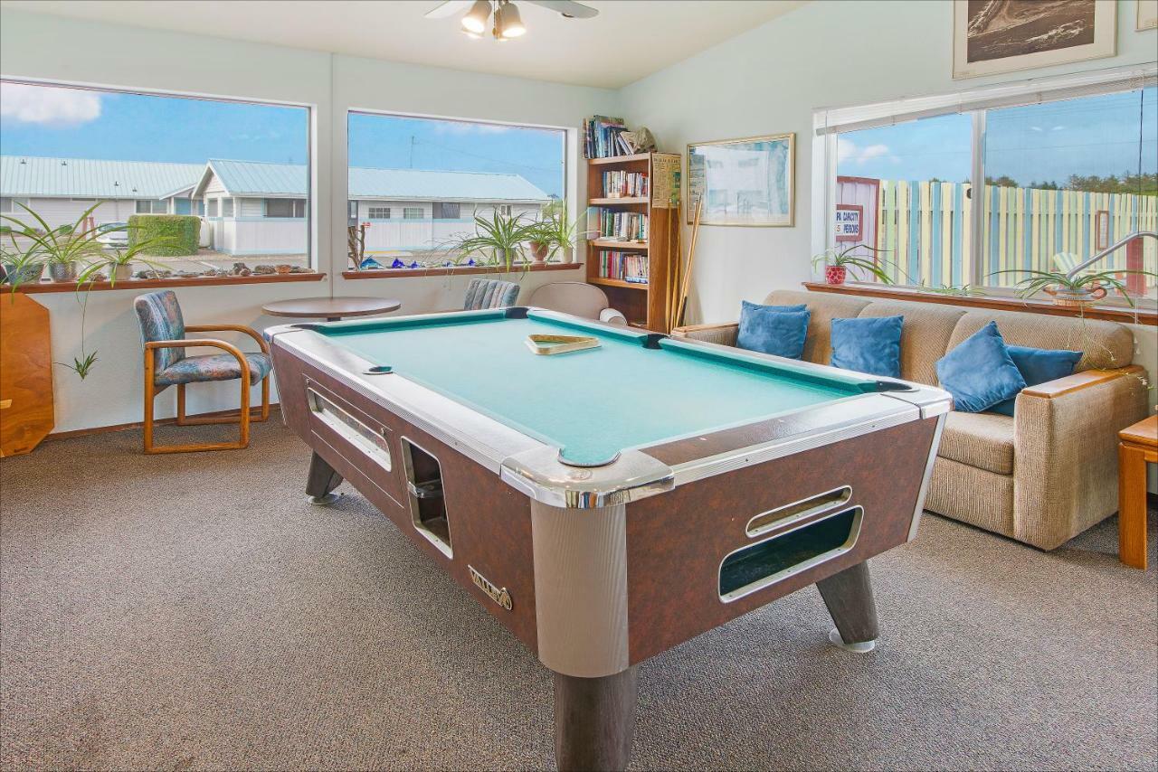 Windjammer Condos Ocean Shores Bagian luar foto